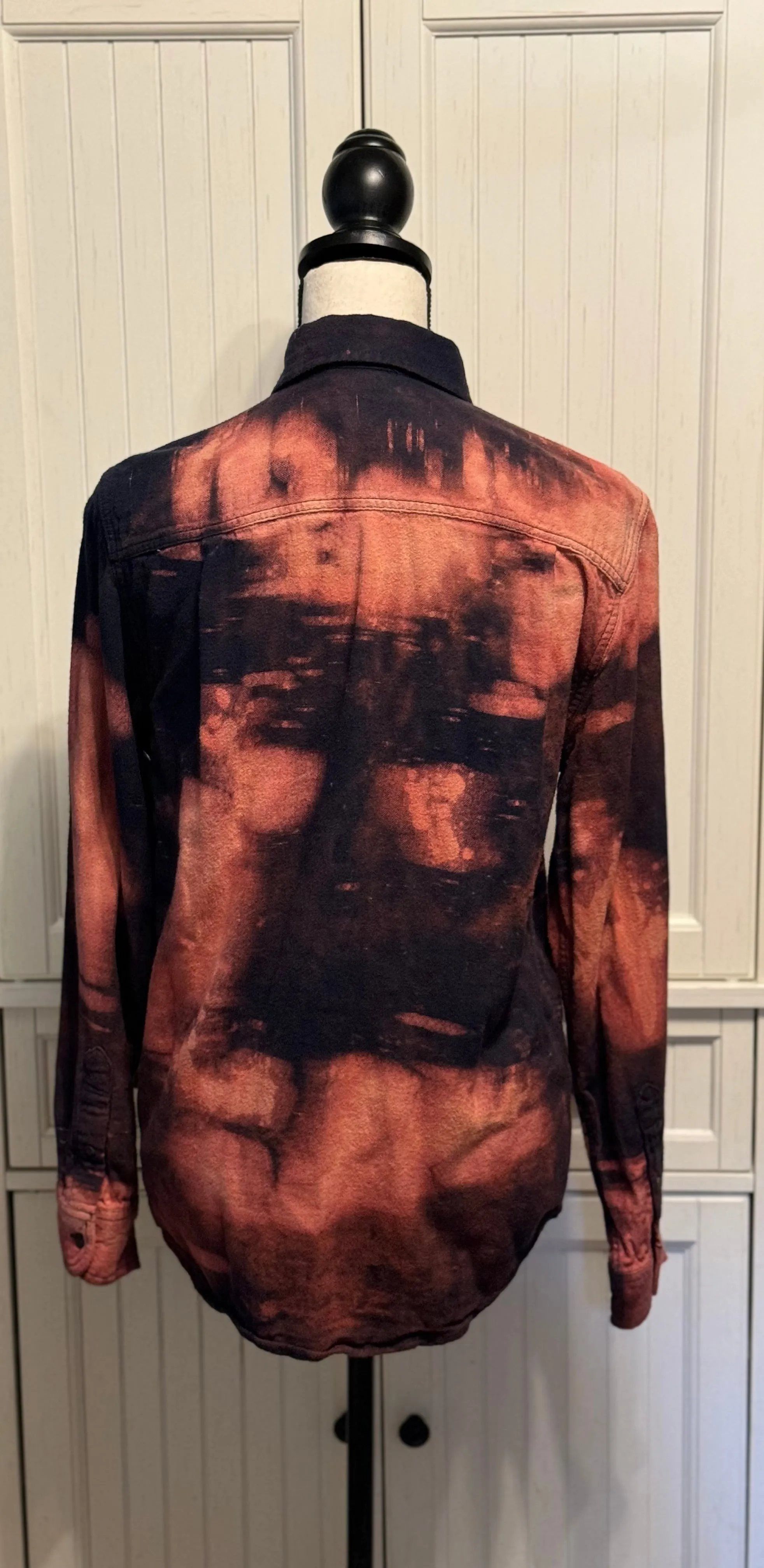 Ashley Distressed Flannel ~ Unisex Size Small
