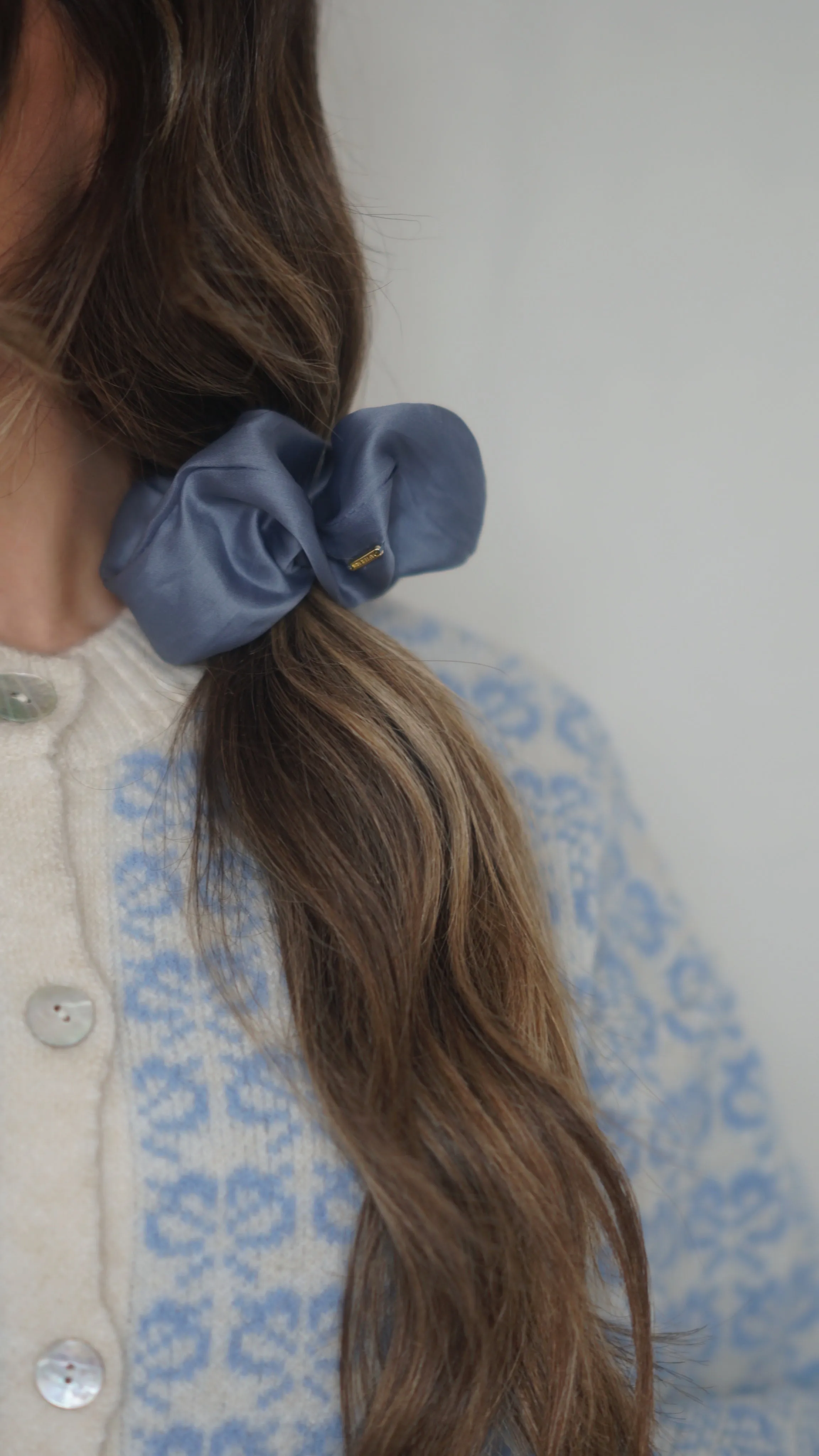 CORA PONY WRAP ORGANZA - BLUEJAY