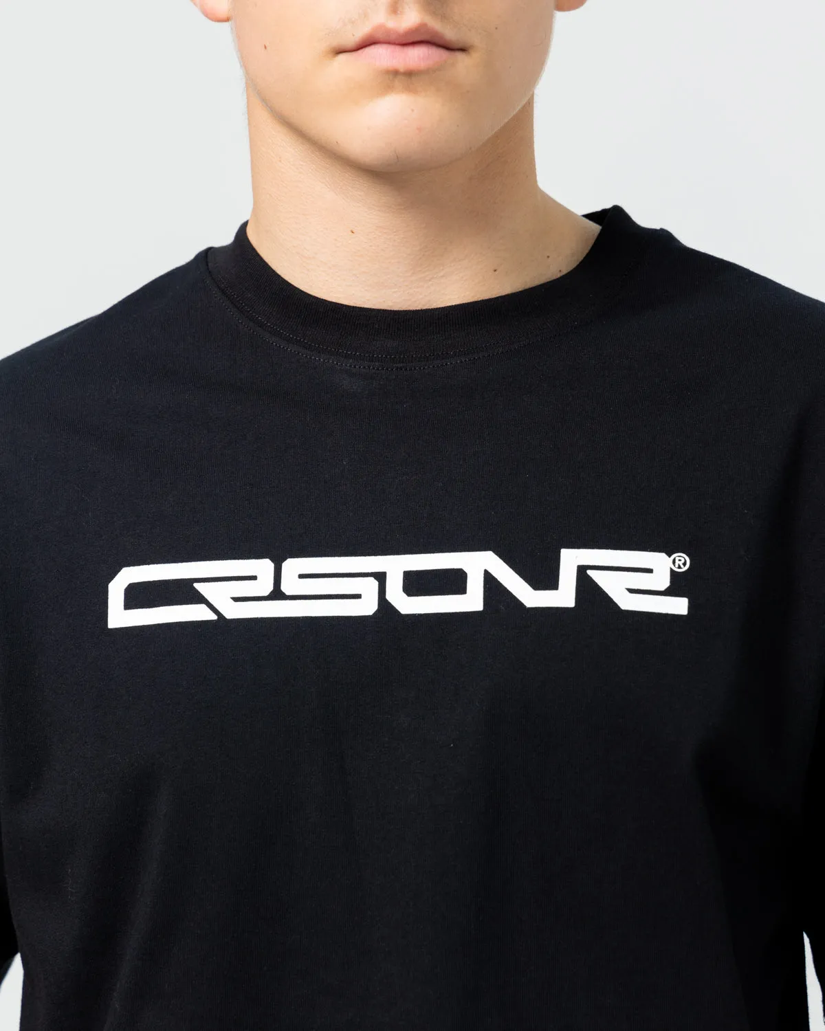 CROSSOVER x mo'des "Studio 4" Tee | Black