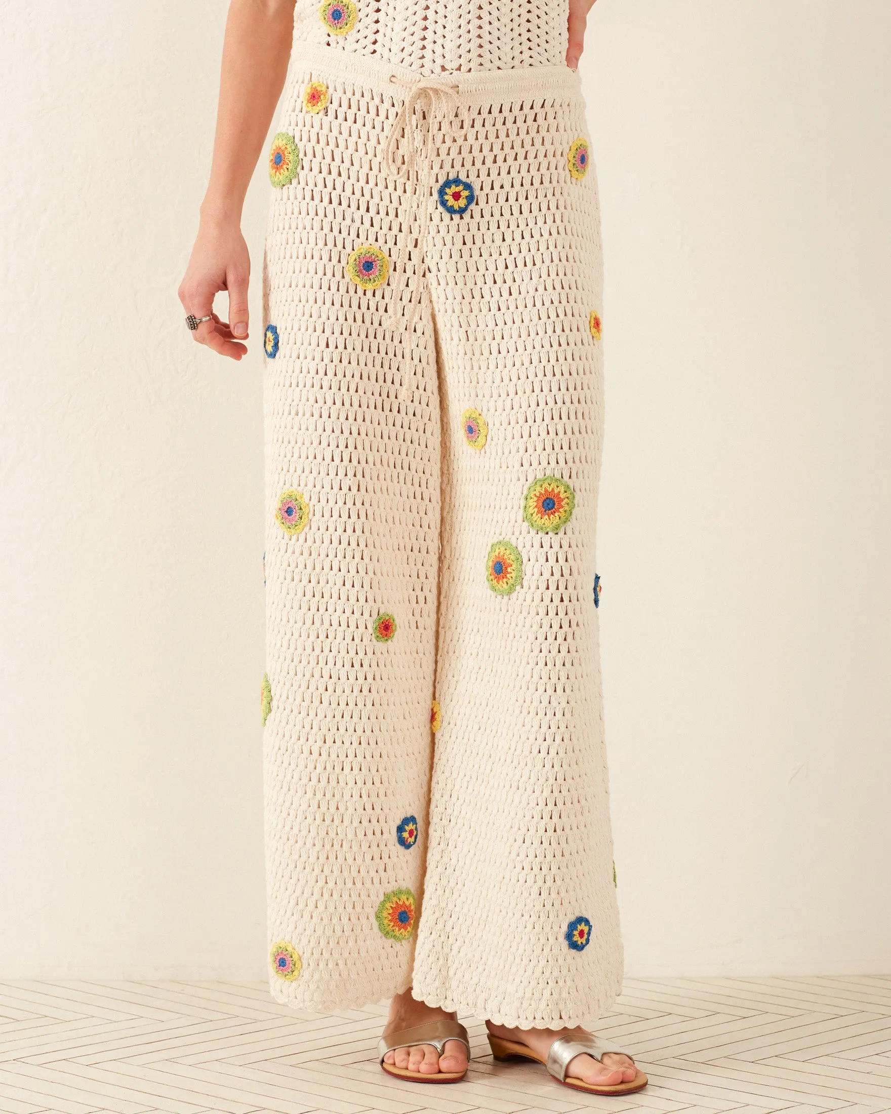 Elia Pearl Flower Crochet Pant