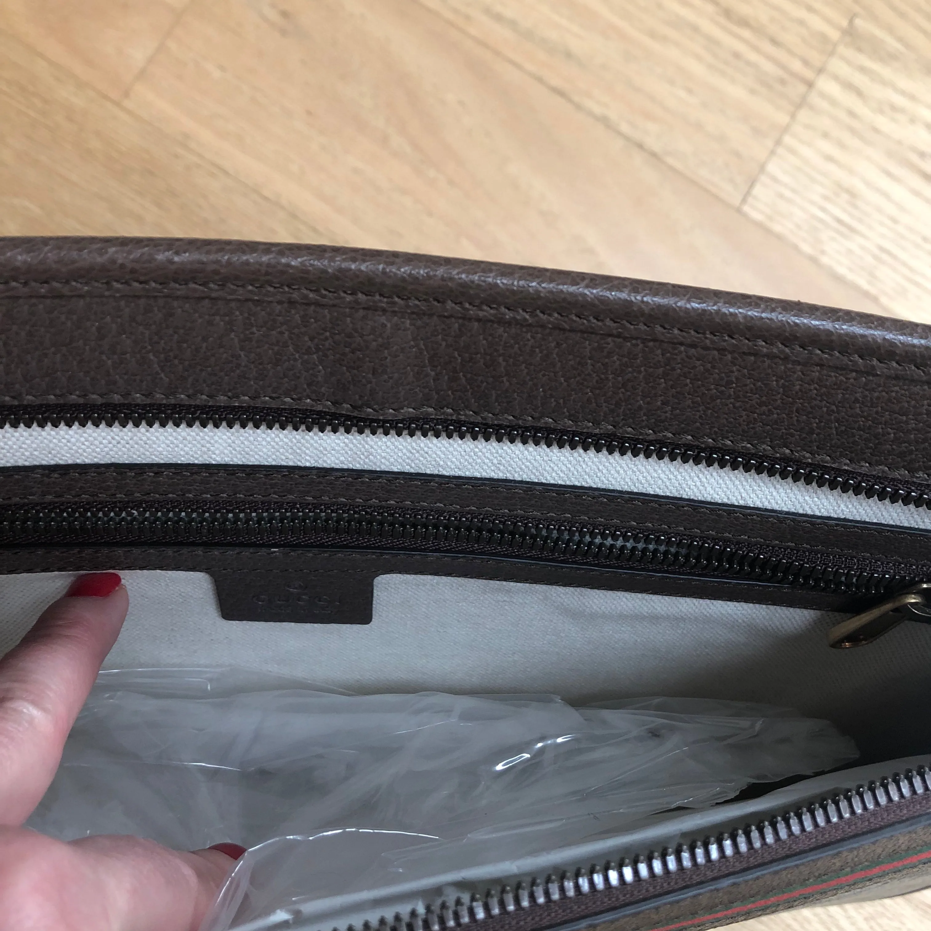 Gucci Ophidia GG Supreme Portfolio and Document Holder
