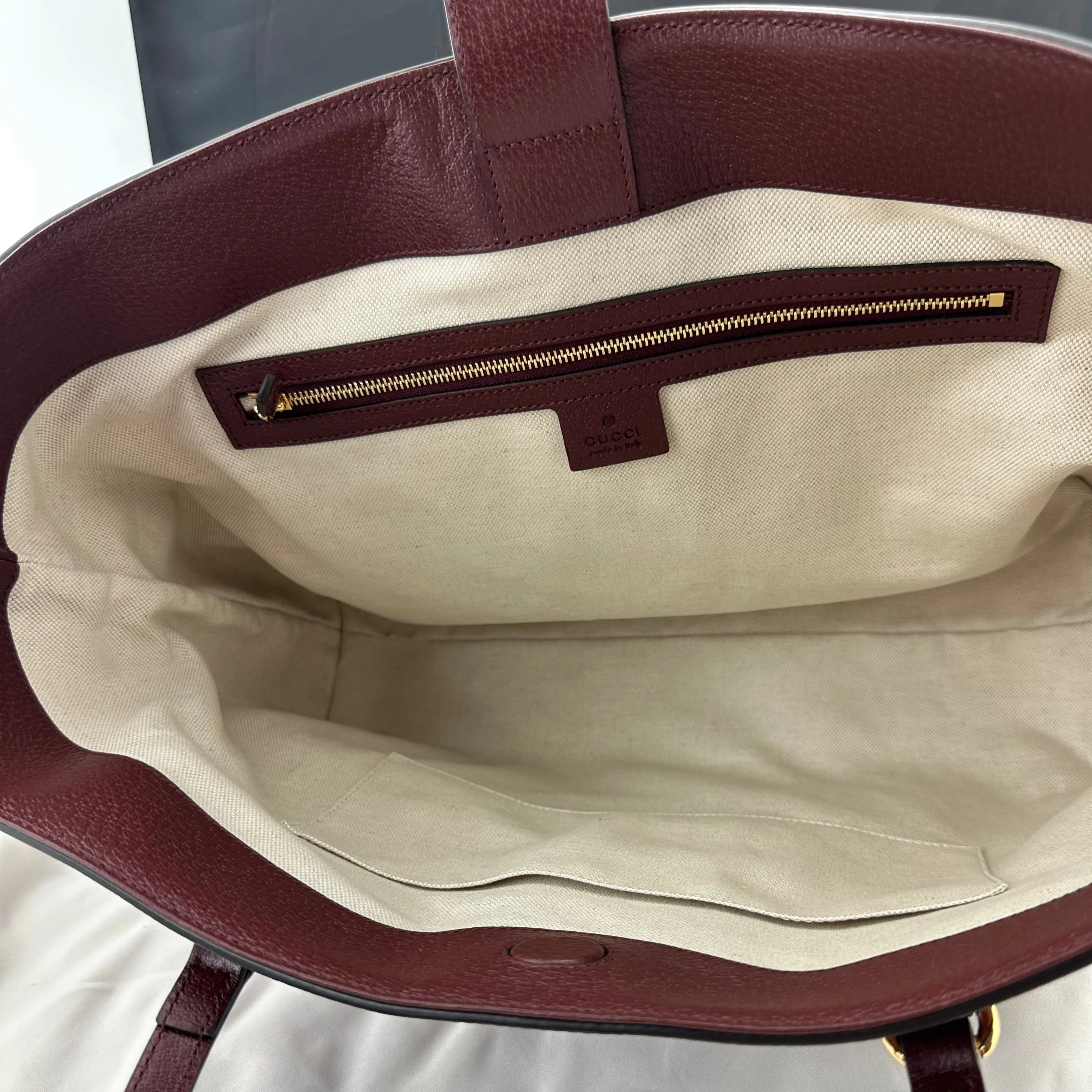 Gucci Ophidia Medium Tote Bag in Burgundy