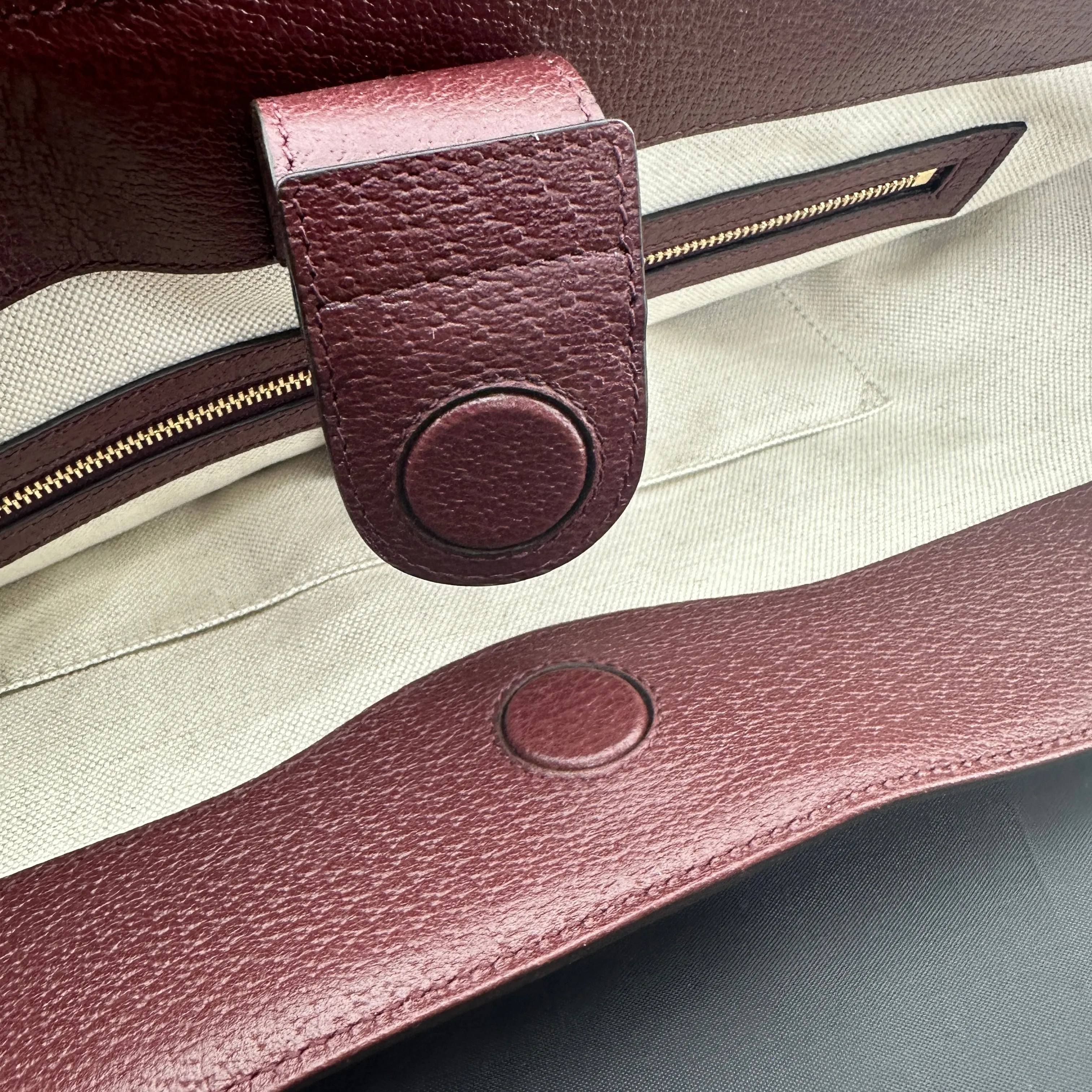 Gucci Ophidia Medium Tote Bag in Burgundy