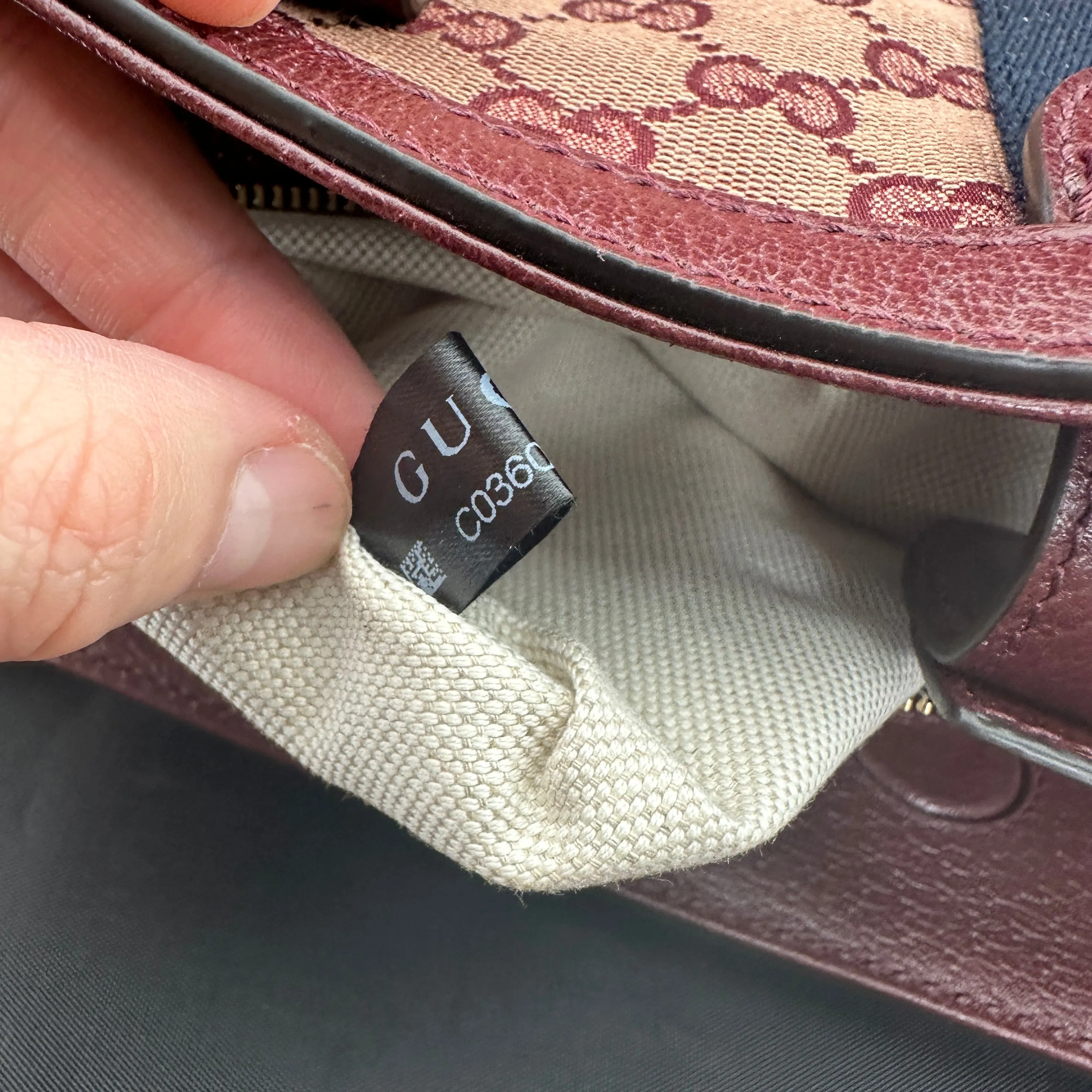 Gucci Ophidia Medium Tote Bag in Burgundy