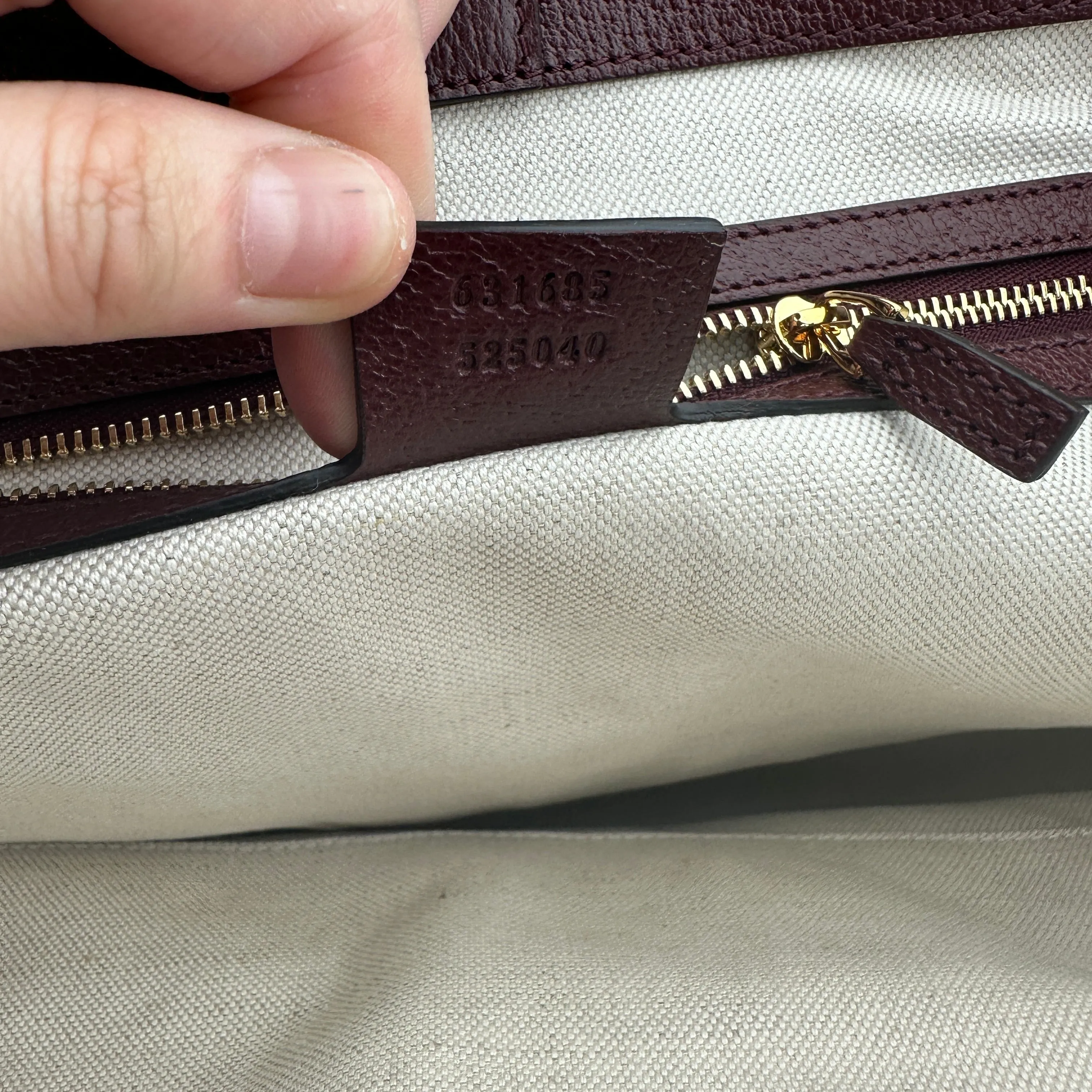Gucci Ophidia Medium Tote Bag in Burgundy