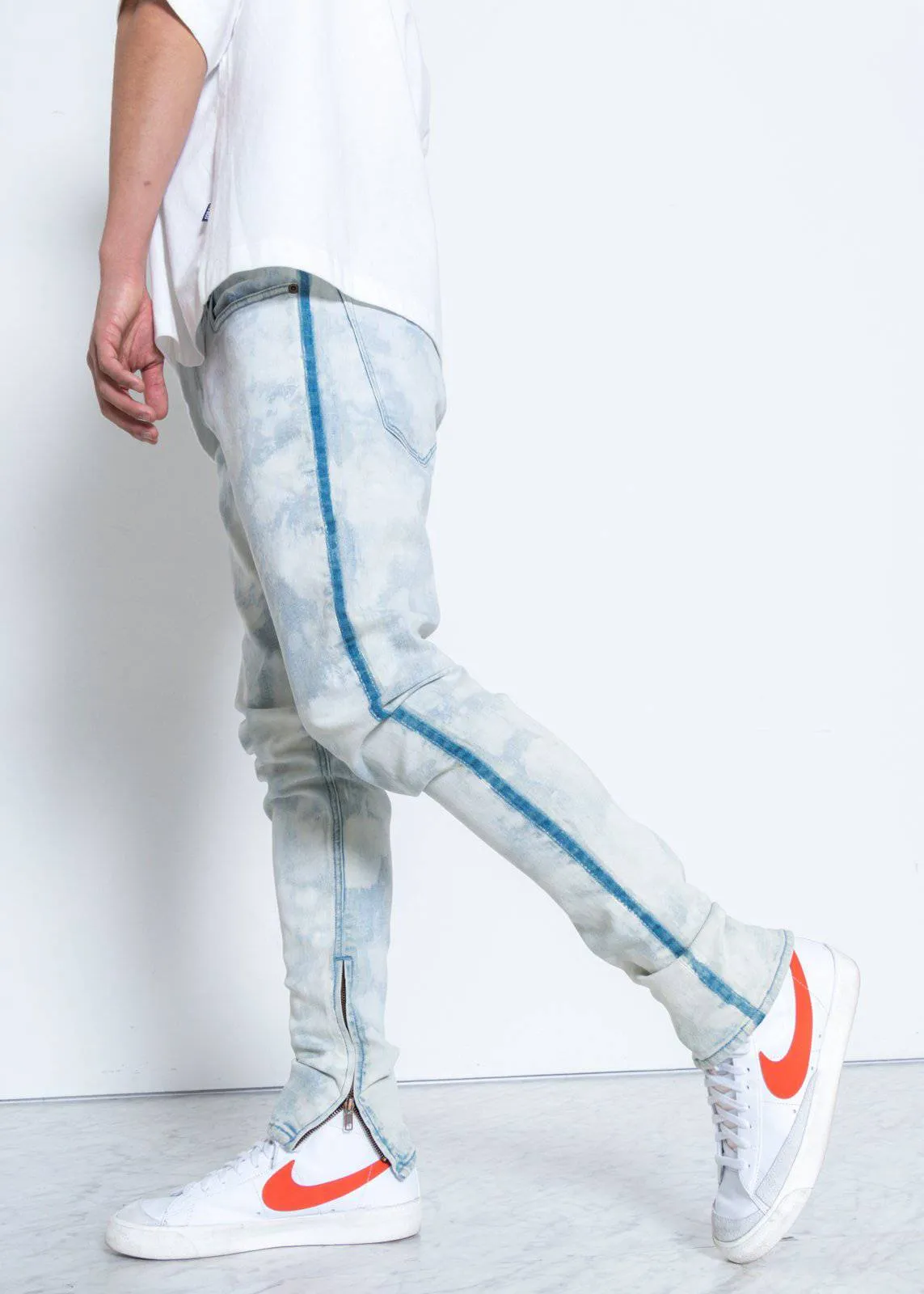 Konus Men's Cloud Washed Slim Fit Denim
