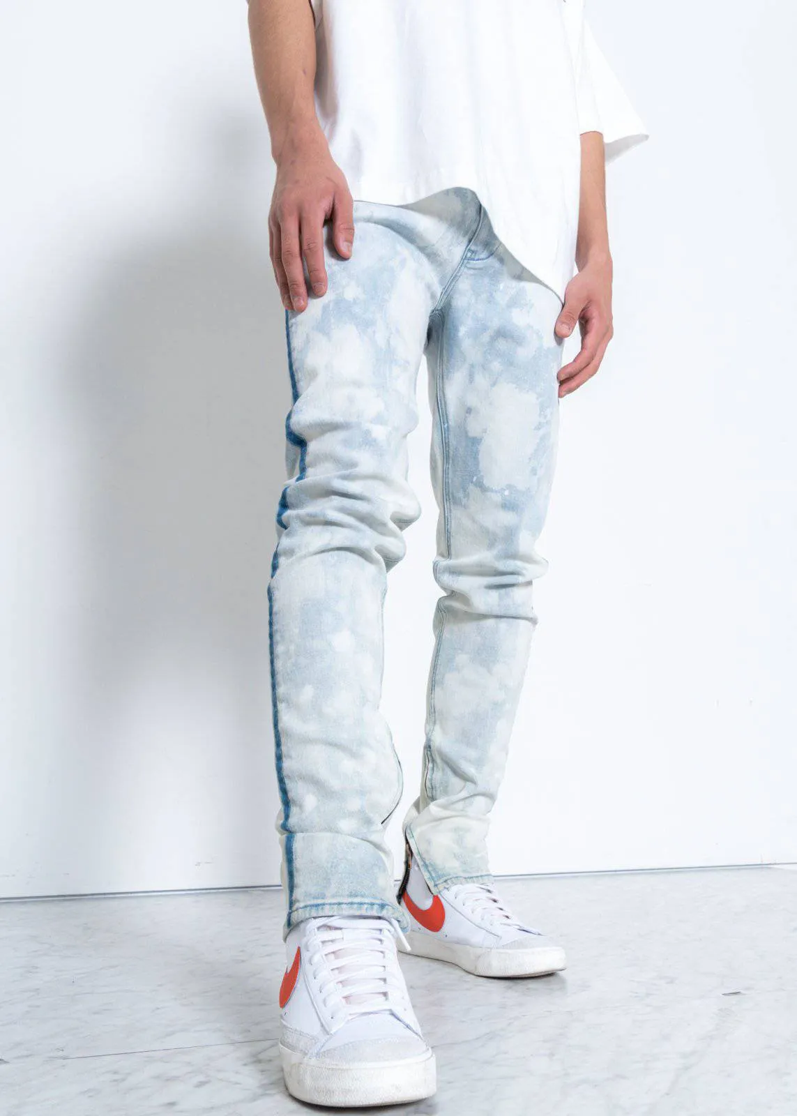 Konus Men's Cloud Washed Slim Fit Denim