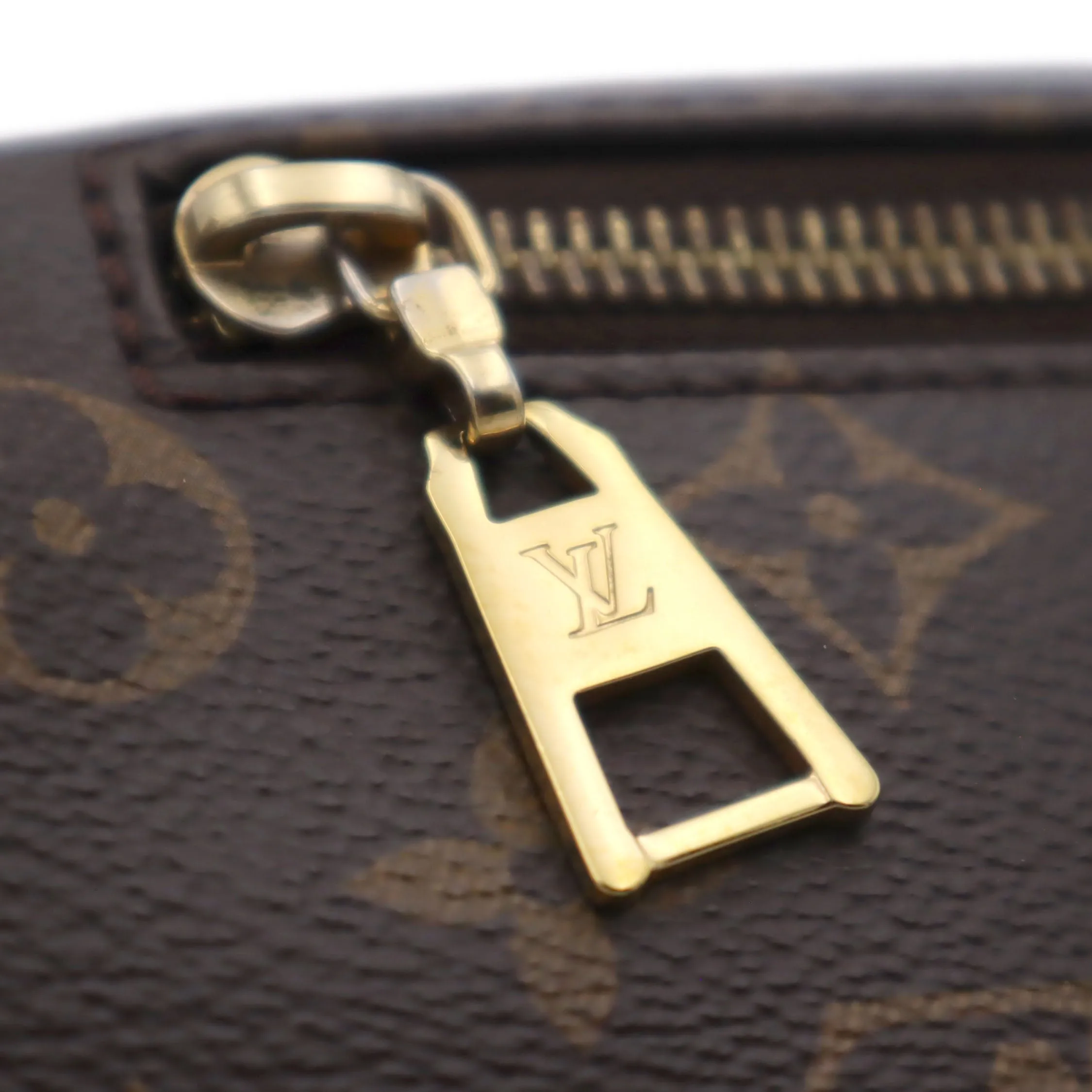 Louis Vuitton Monogram Canvas Bum Bag MI3168