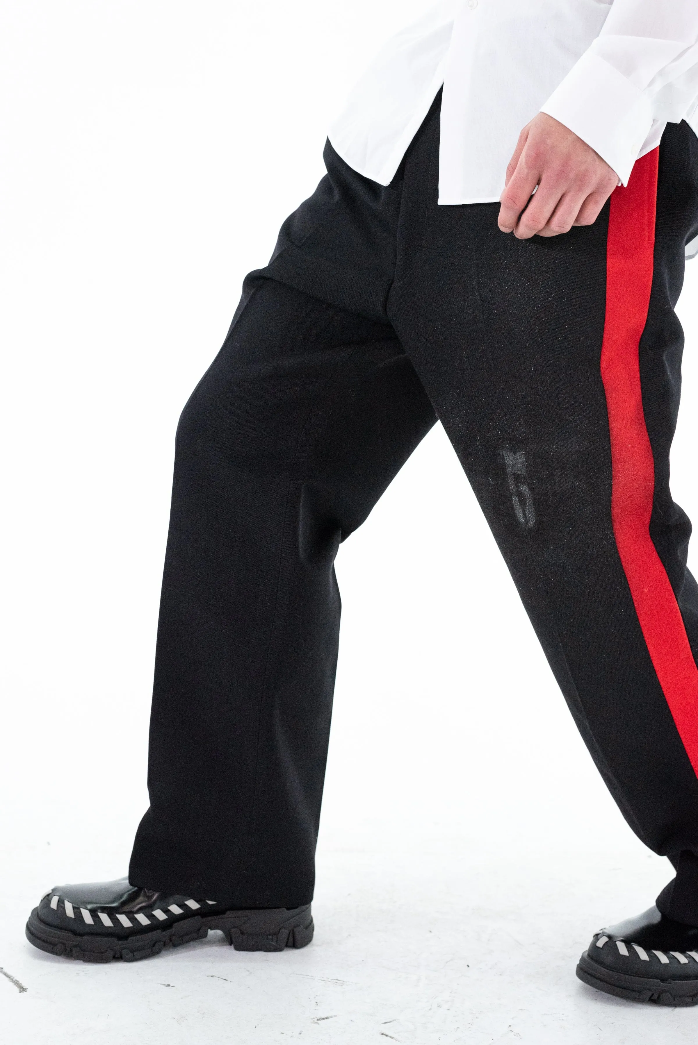MIFFED V TROUSERS