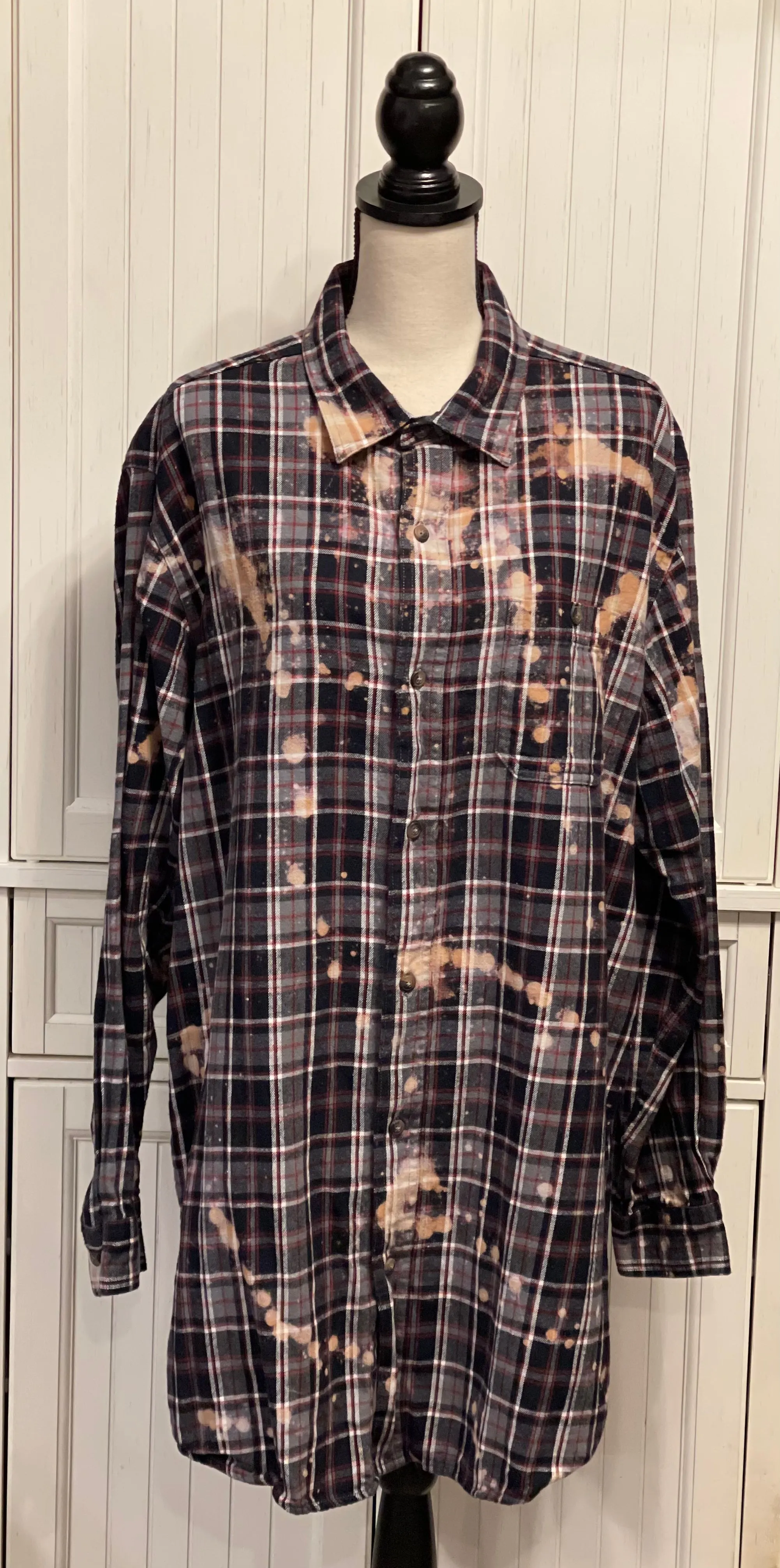 Riki Distressed Flannel ~ Unisex Size XL Tall
