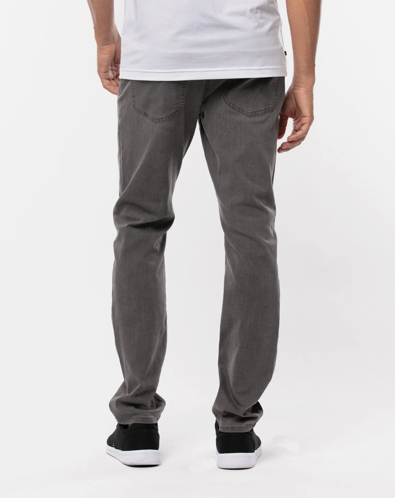 TRAVIS MATHEW MEN'S LEGACY 5 POCKET PANTS - GREY