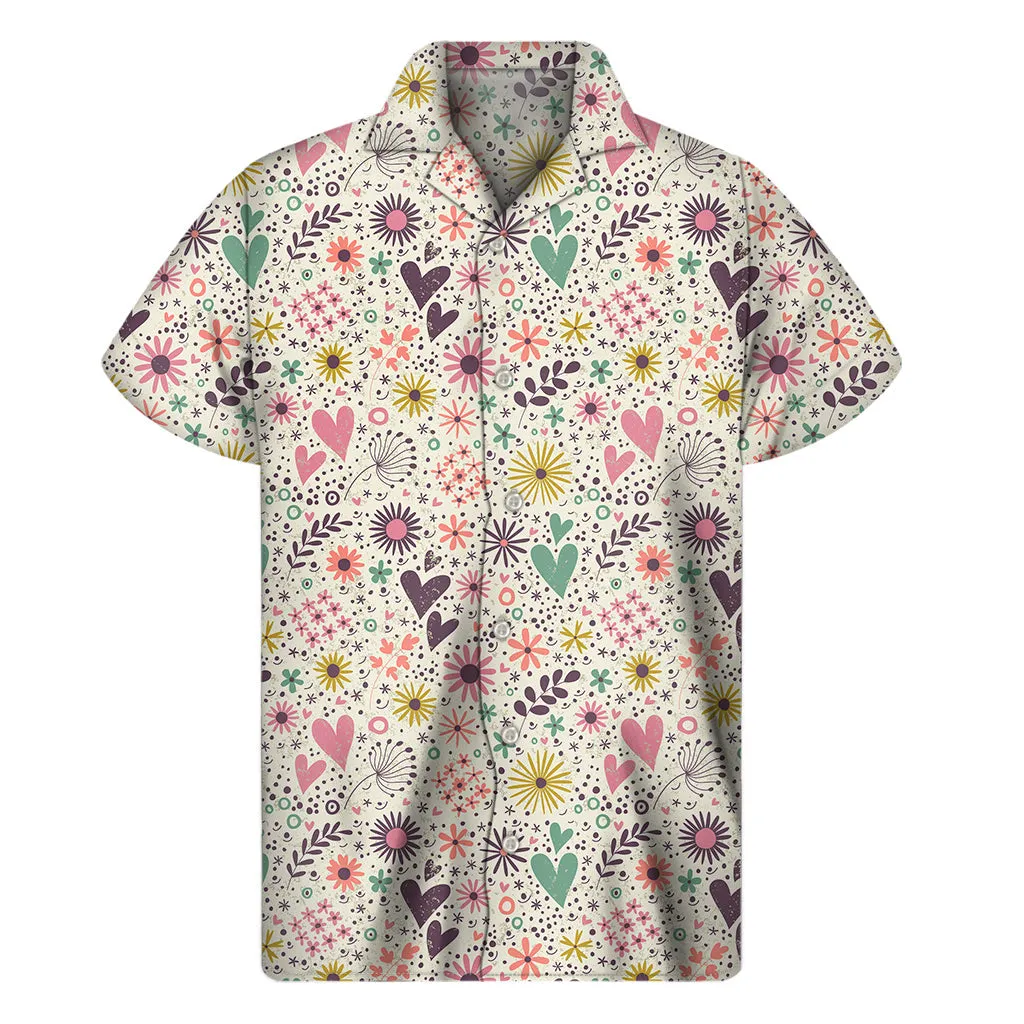Tropical Vibes: Men's Hawaiian Short Sleeve Shirt with Girly Heart and Flower Pattern