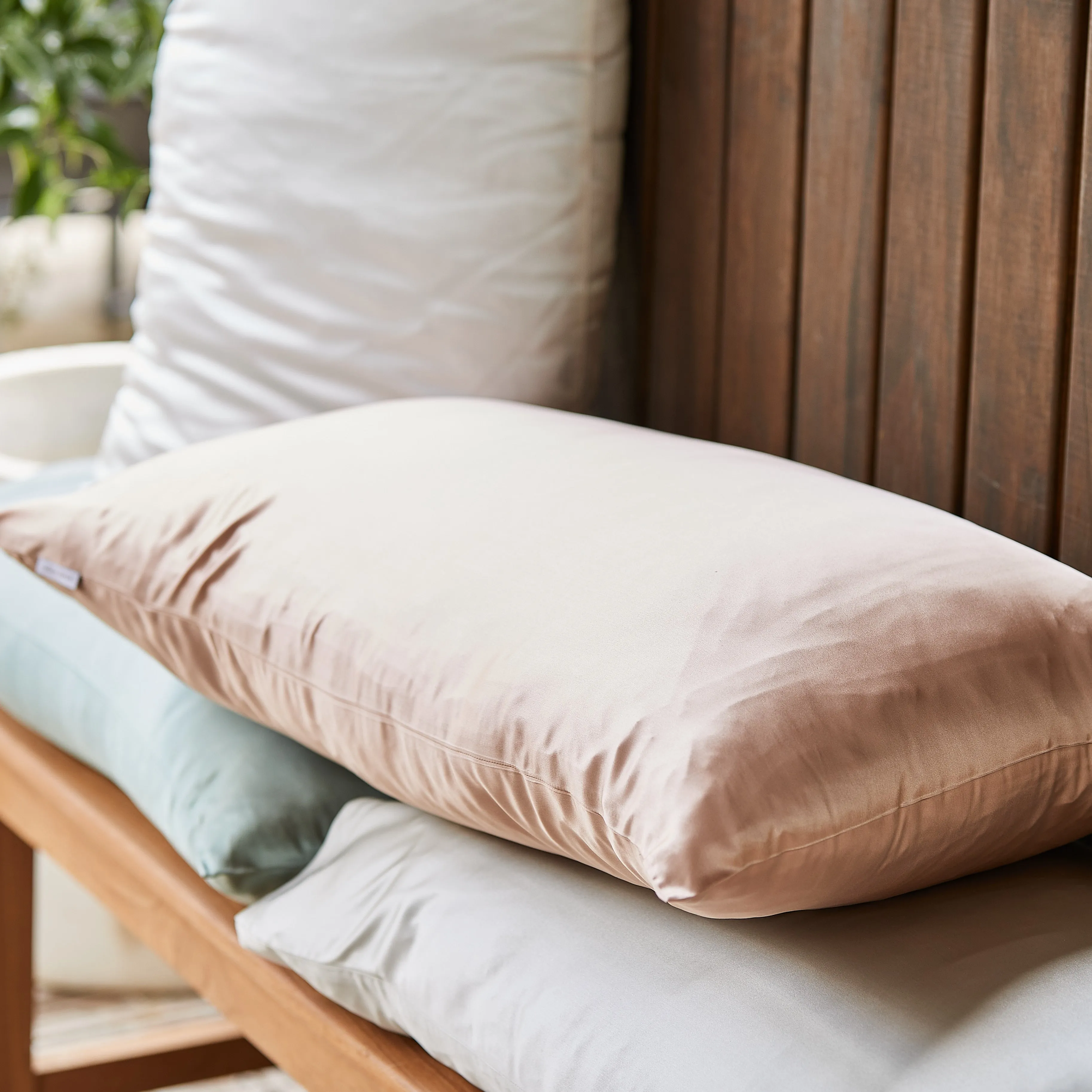 Urban Oasis Silk Pillowcase Blush