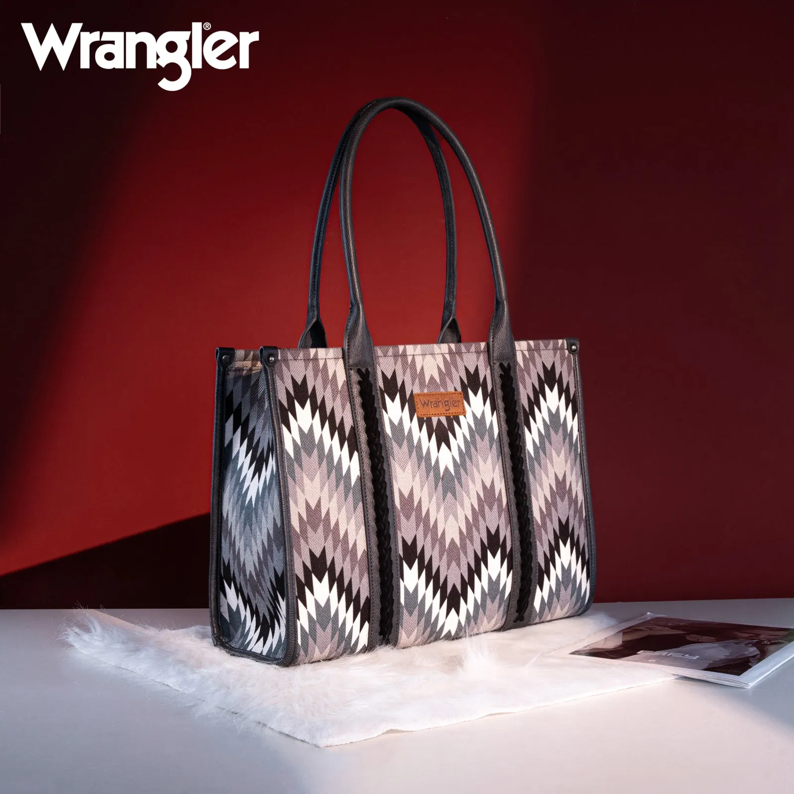 WG2211-8119 Wrangler Southwestern Pattern Dual Sided Print Concealed Carry Wide Tote - Grey