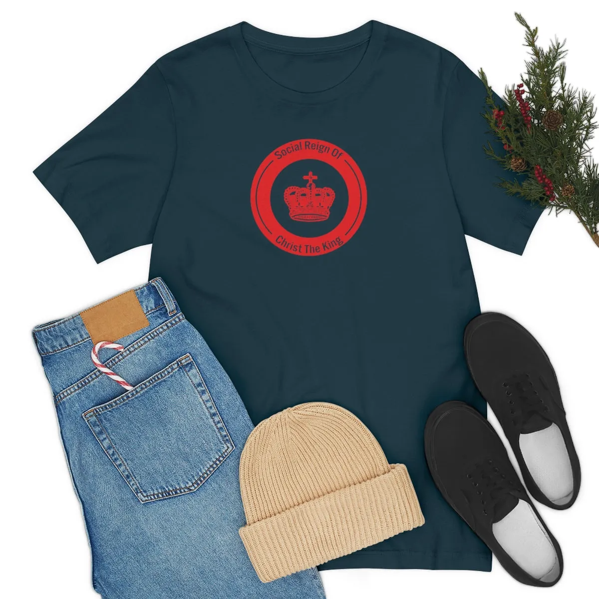 Woman's Christian Catholic Religious Christ the King Crown Red Jersey Short Sleeve Tee